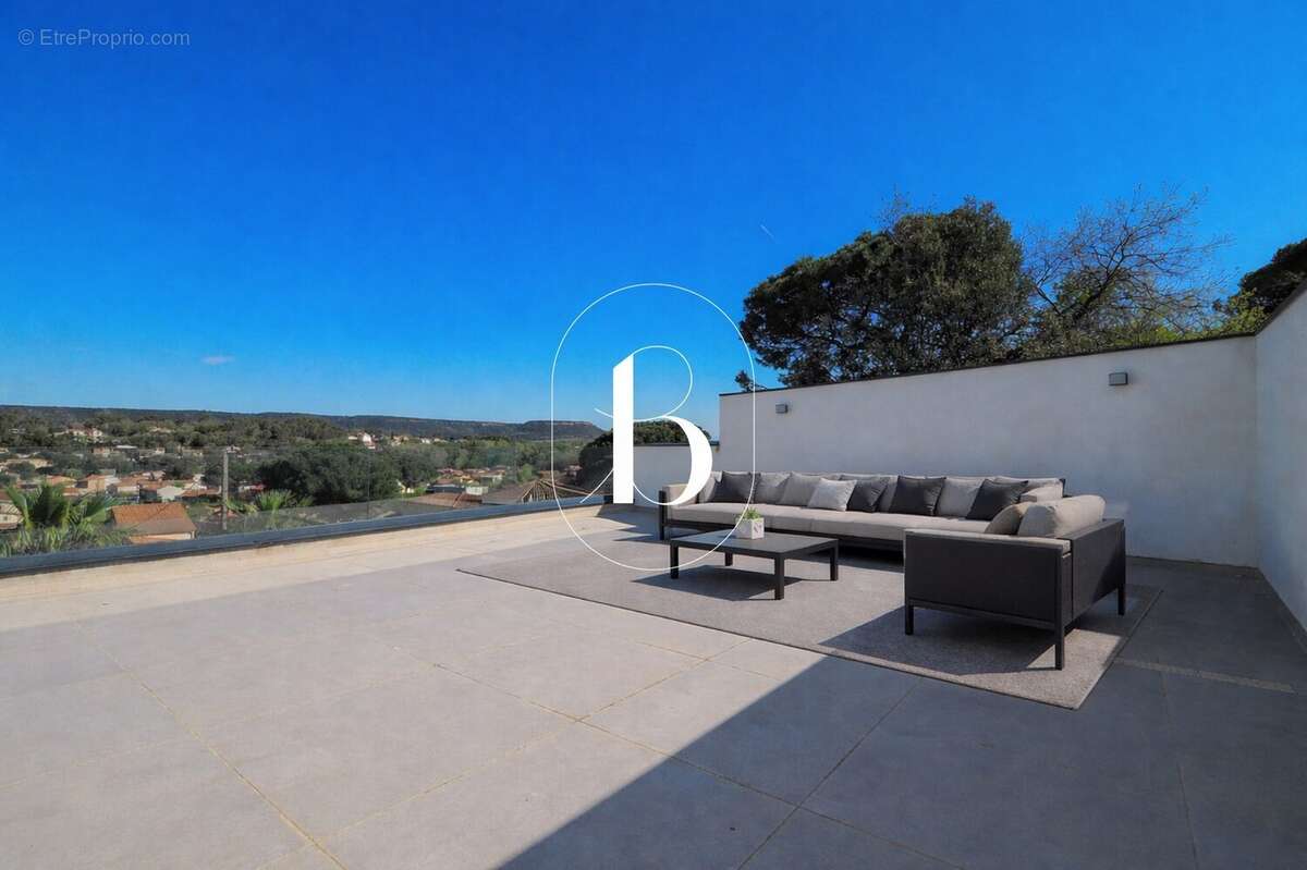 Maison à BAGNOLS-SUR-CEZE