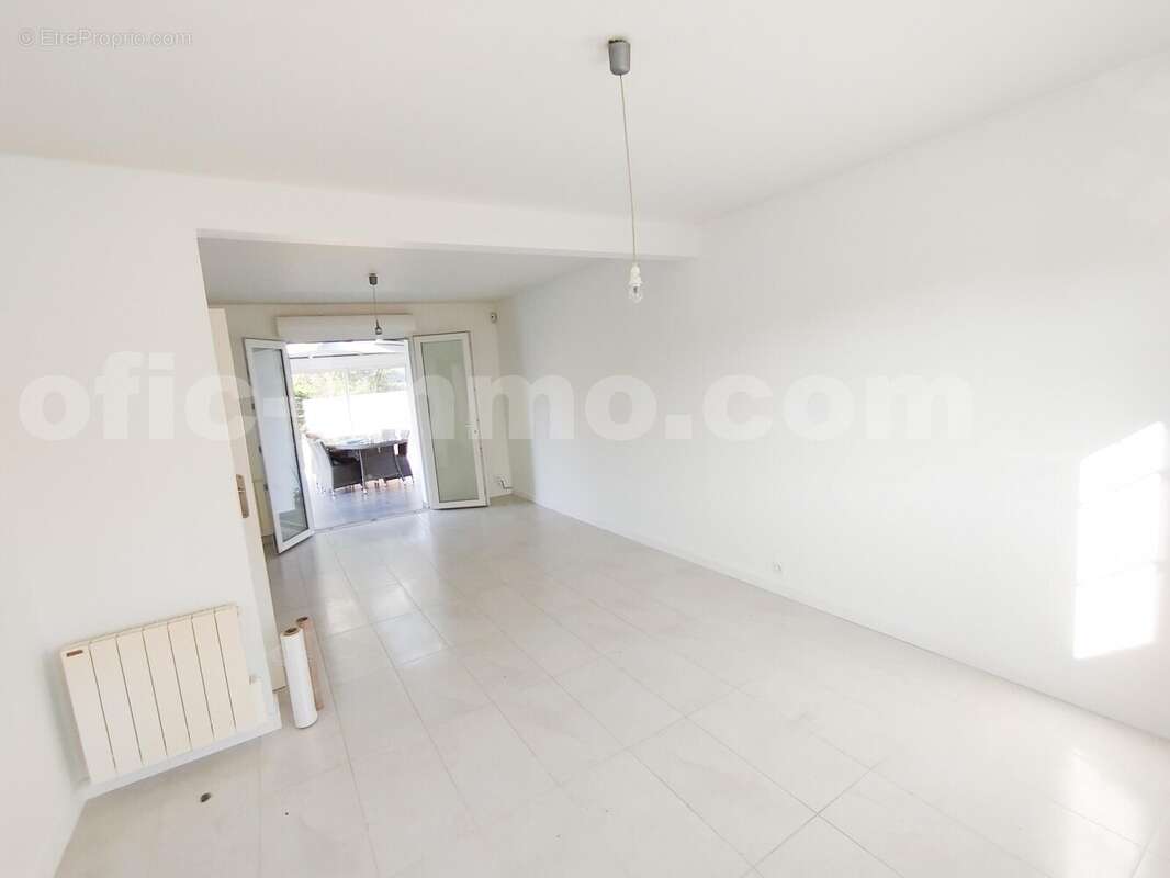 1746628329664_edited - Maison à ARZON