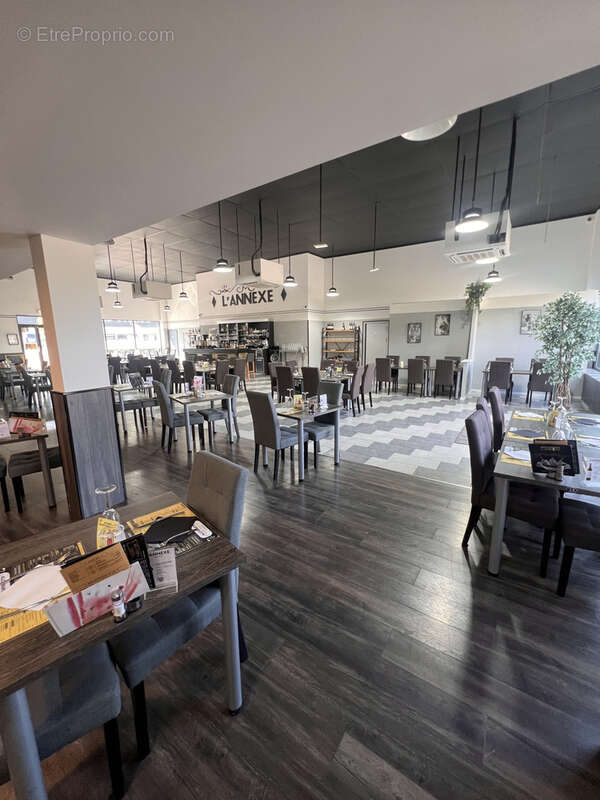 Commerce à CHAVELOT