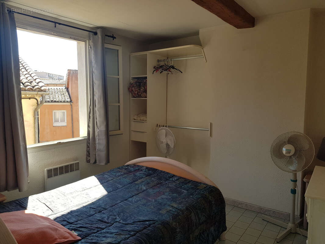 Draguignan centre bel F2/3 bon état lumineux calme 94340€ crn2258 dpe D - photo 4