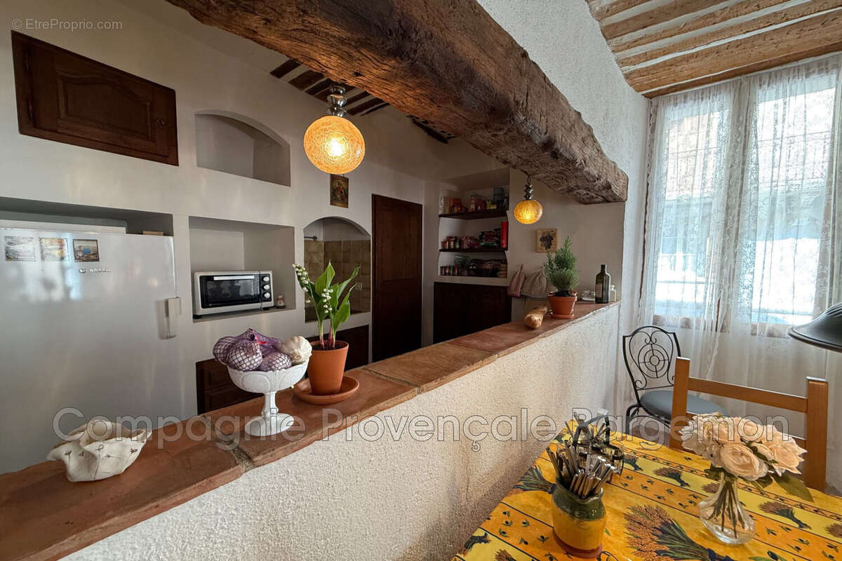 Maison à CHATEAUDOUBLE