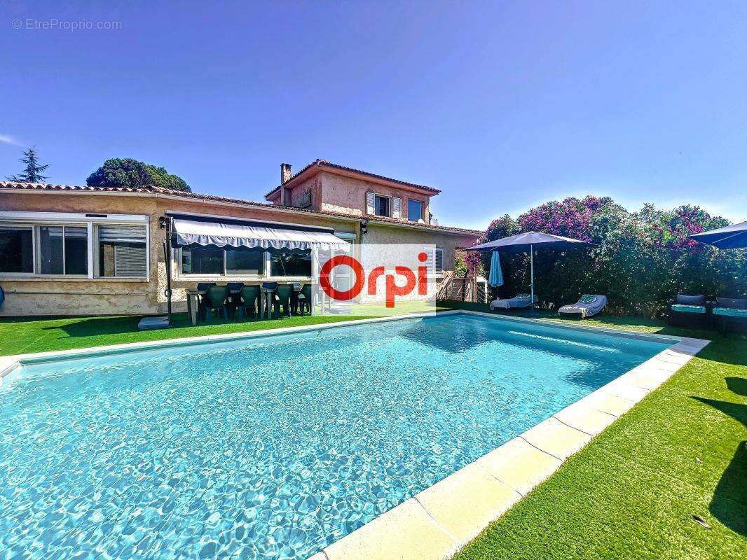 Maison à PORTO-VECCHIO