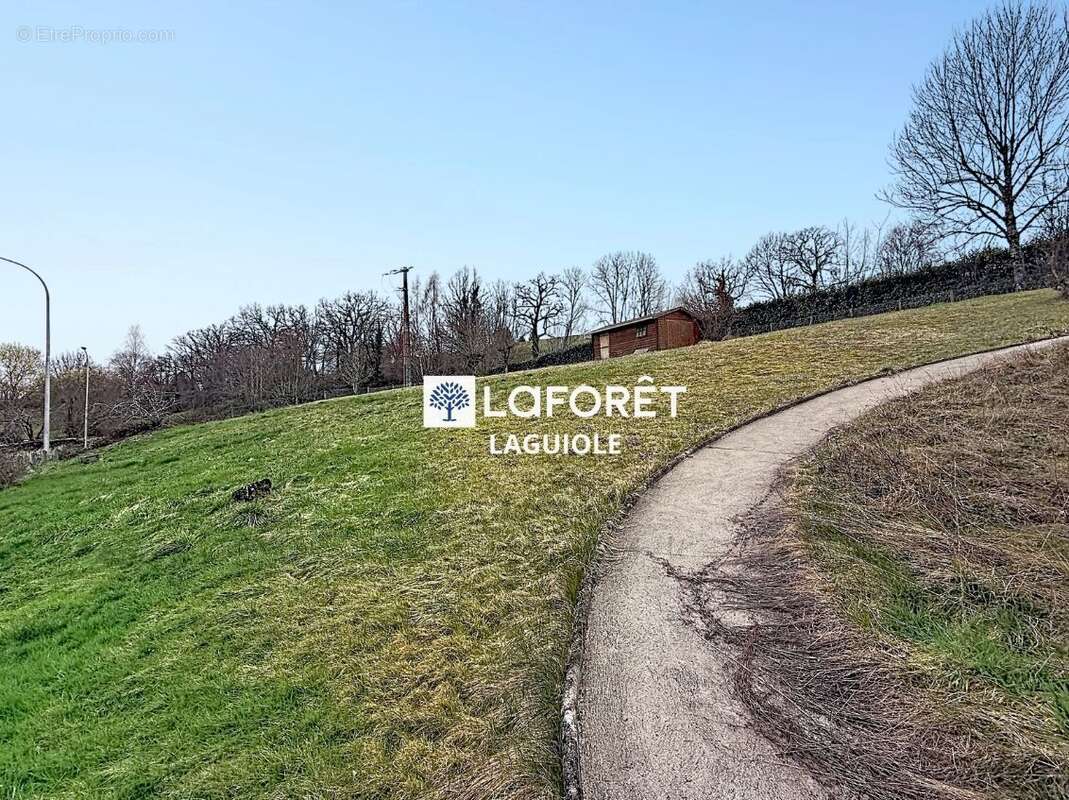 Maison à MUR-DE-BARREZ