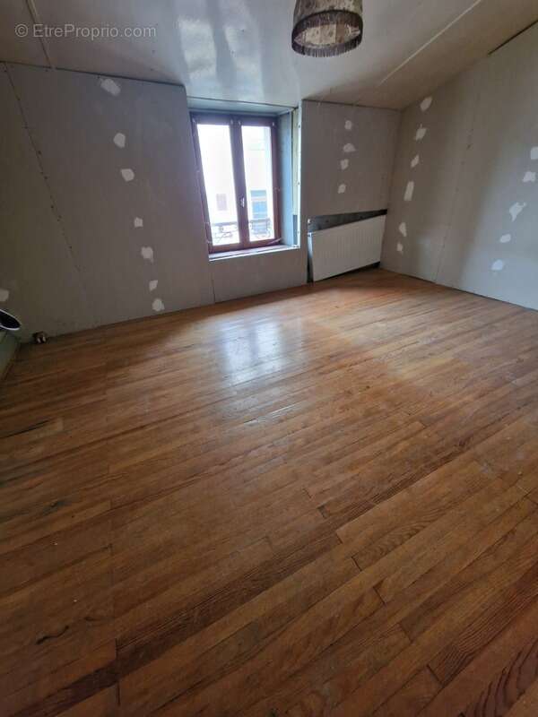 Appartement à VITTEL