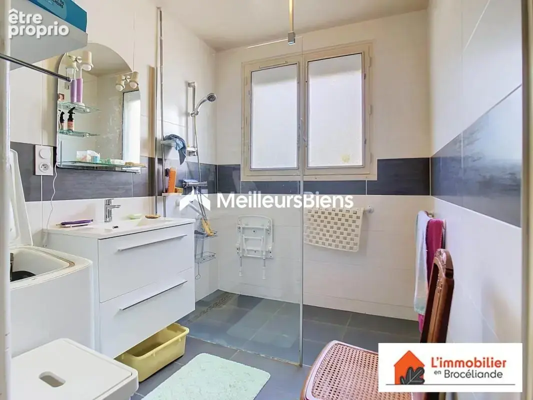 Guer – secteur bellevue  belle maison familiale avec ascenseur, sous-sol complet et terrain de près de 1 000m² - photo 8
