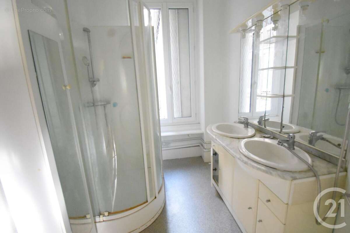 Appartement à VICHY