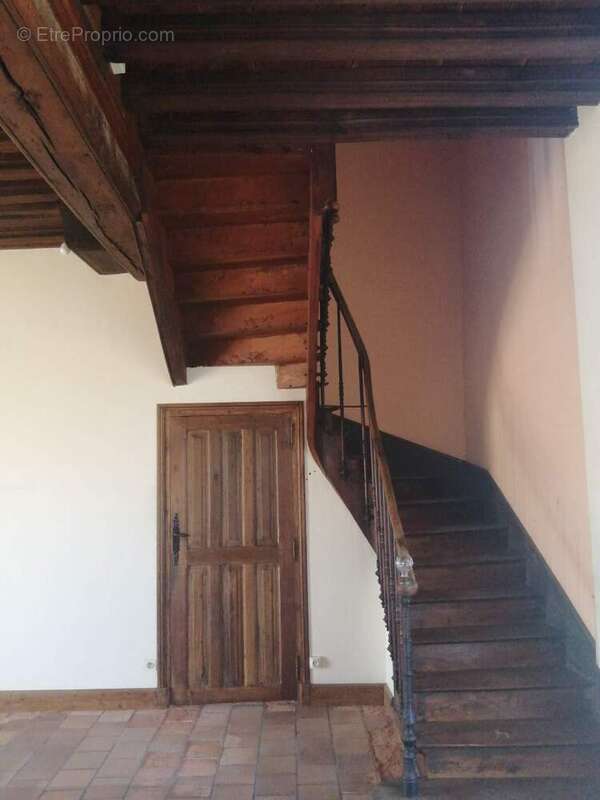 Appartement à LA TOUR-BLANCHE