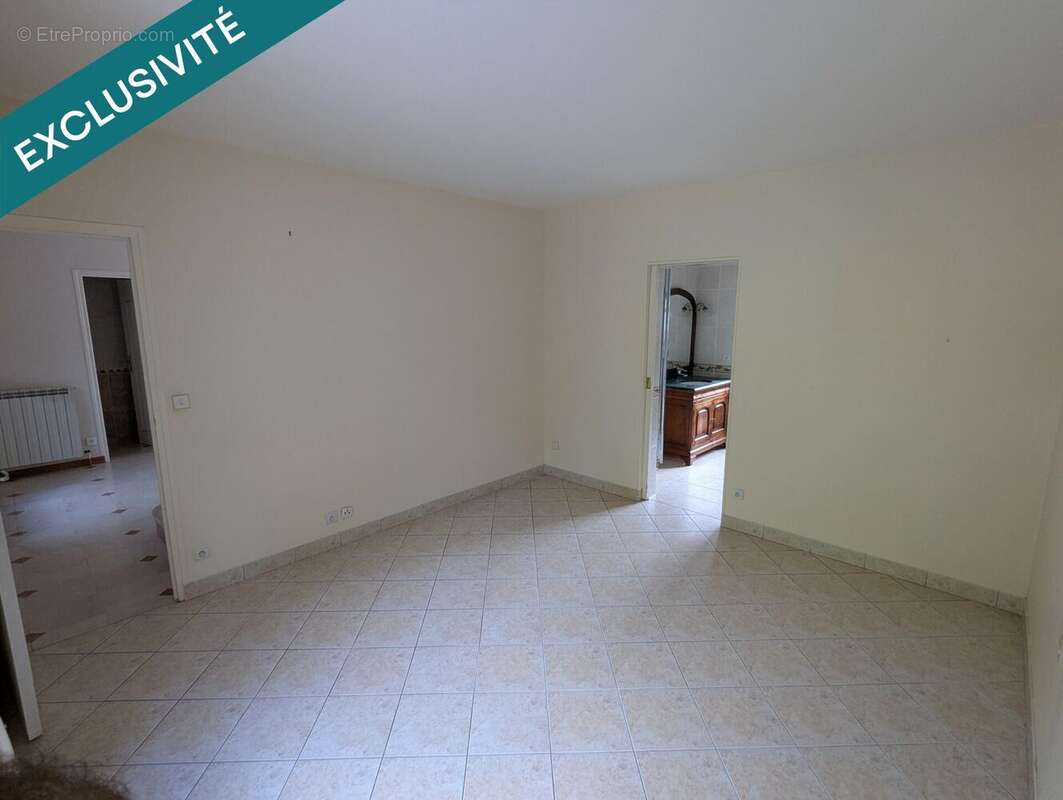 Maison 180 m² à Saint-Eloy-De-Gy  - photo 6