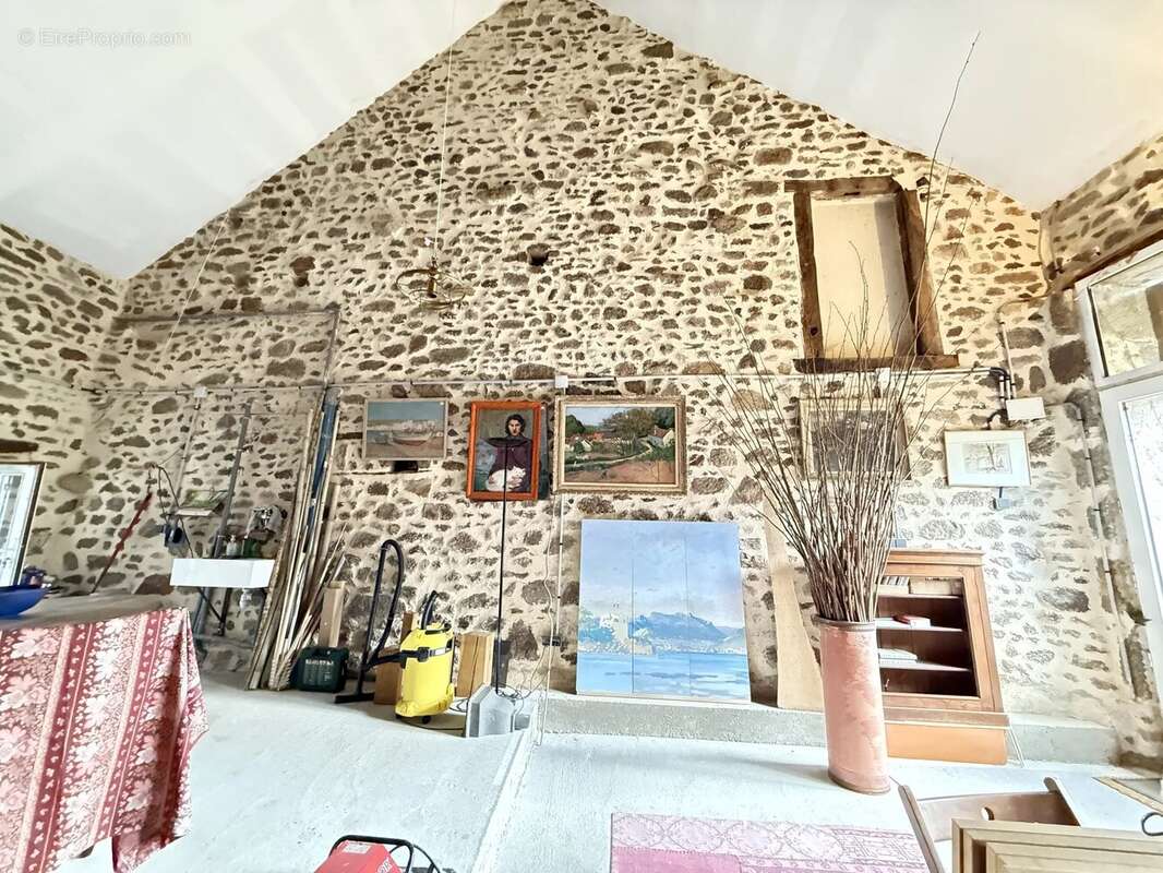 Maison à SAINT-VAURY