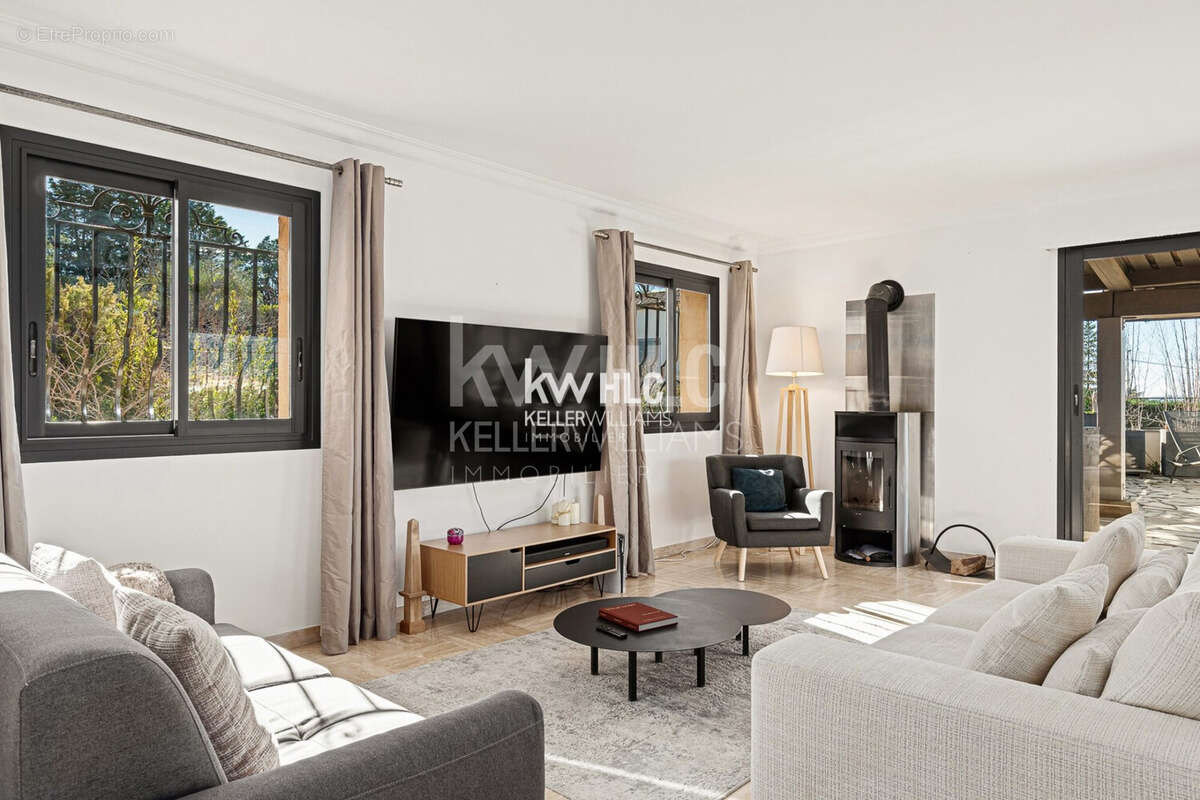 Maison 128 m² à Mouans-Sartoux  - photo 9