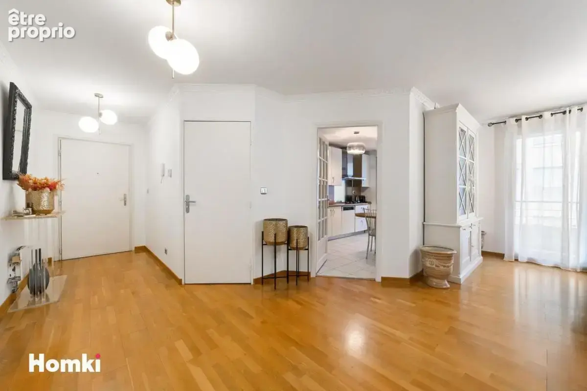 Appartement T5 de 109 m² à Gratte - ciel Villeurbanne 69100, Rue Edouard Vaillant - photo 5