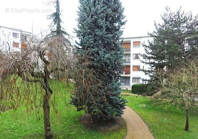 Appartement à LOUVECIENNES