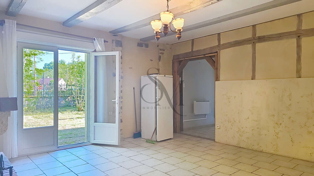 Maison à PERS-EN-GATINAIS