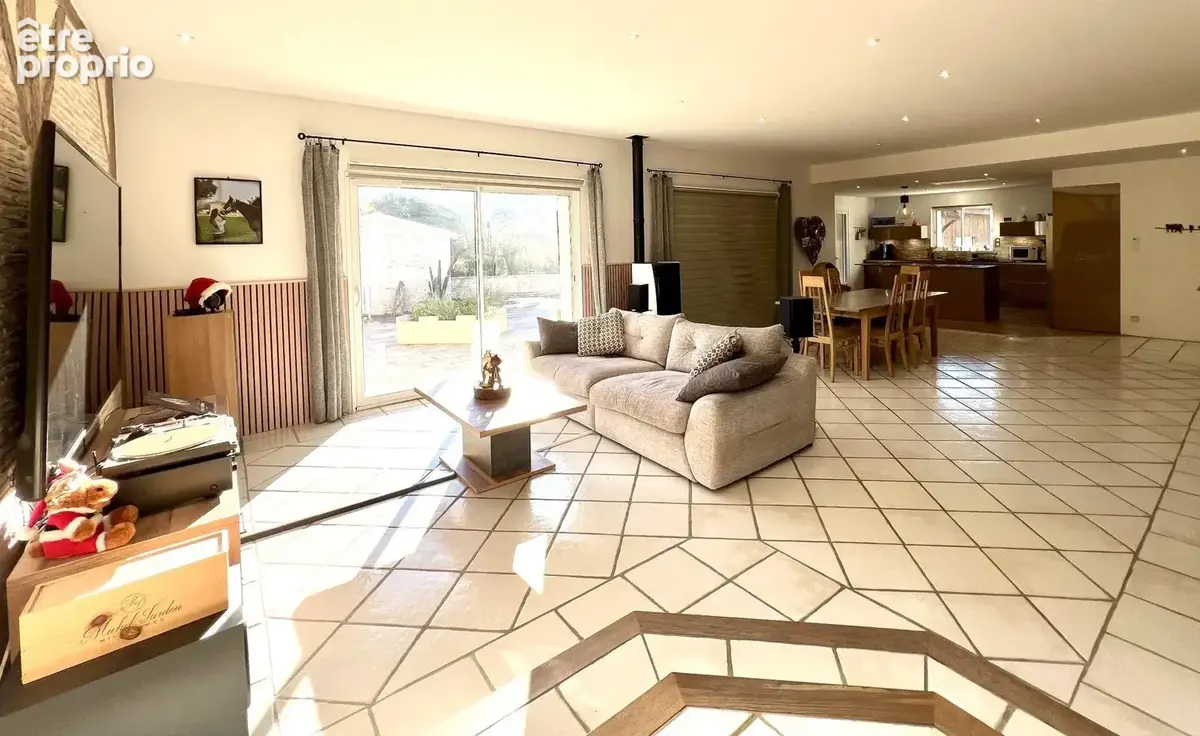 Maison 226 m² à Plaisance  - photo 5