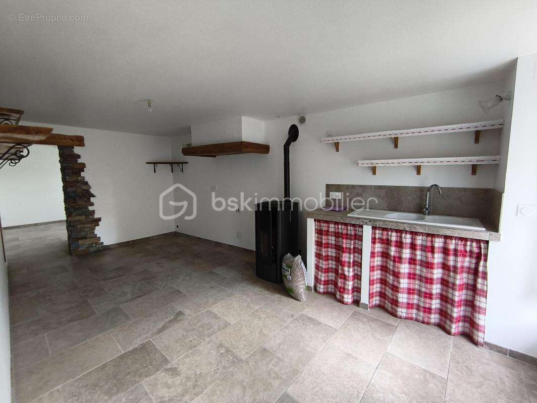 Maison à PRADELLES-CABARDES