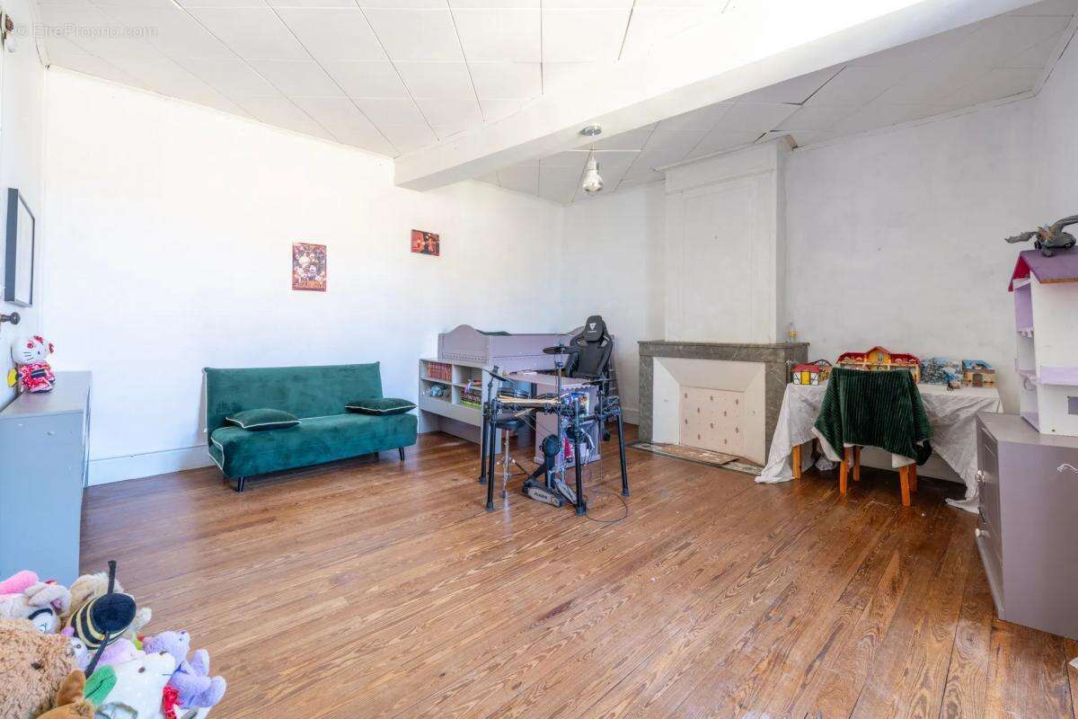 Maison à SAINT-ANDRE-DE-CUBZAC