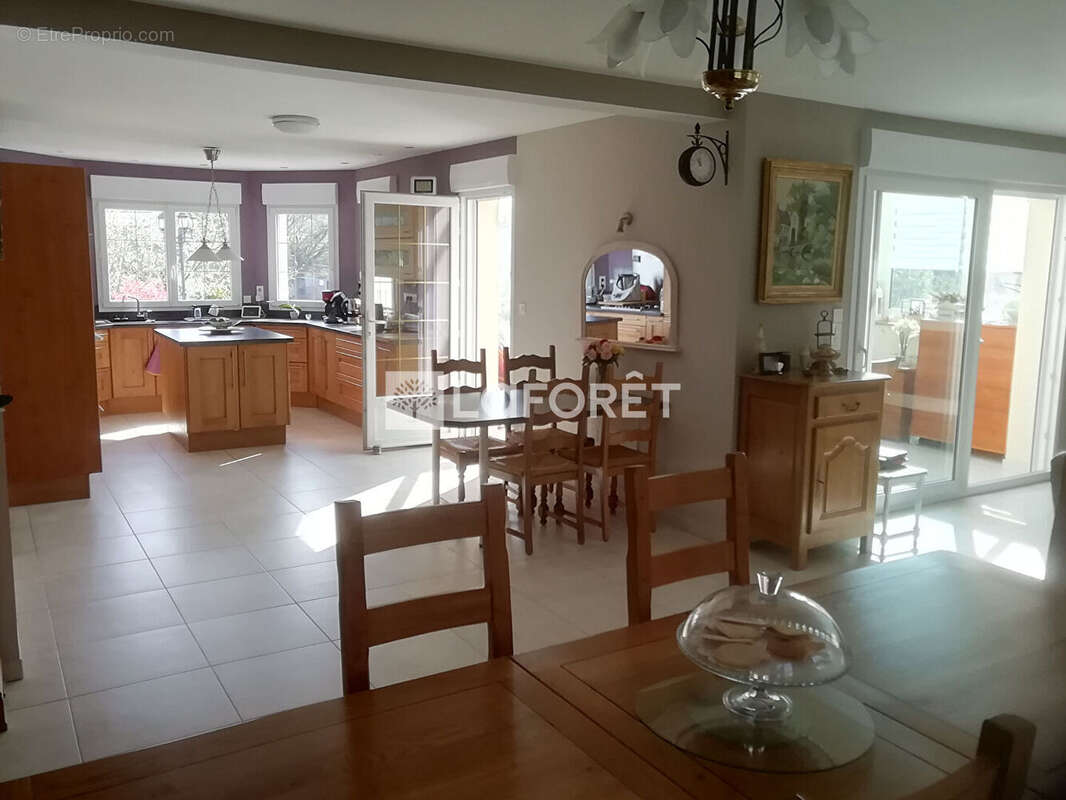 Maison à NUNCQ-HAUTECOTE