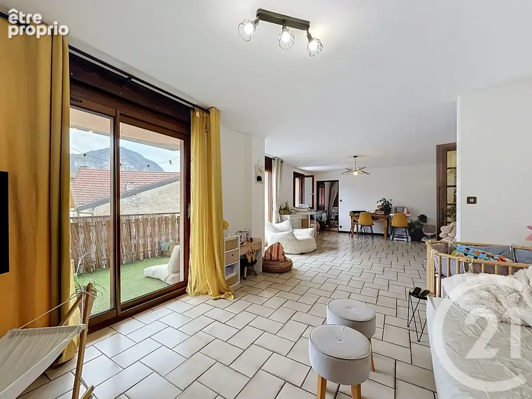 Appartement 98 m² à Taninges  - photo 4