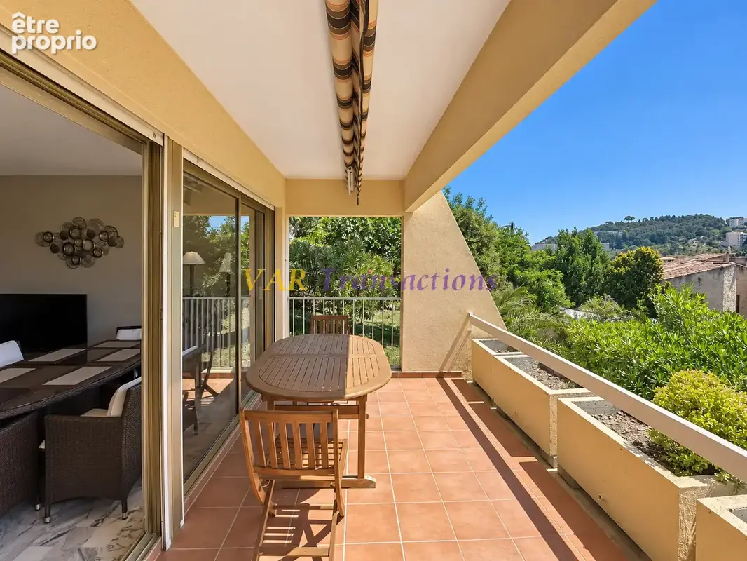 Photo Appartement à Saint-Mandrier-Sur-Mer au prix de 244 600€