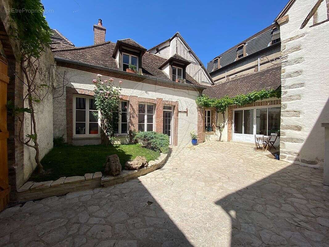 Maison à SENS