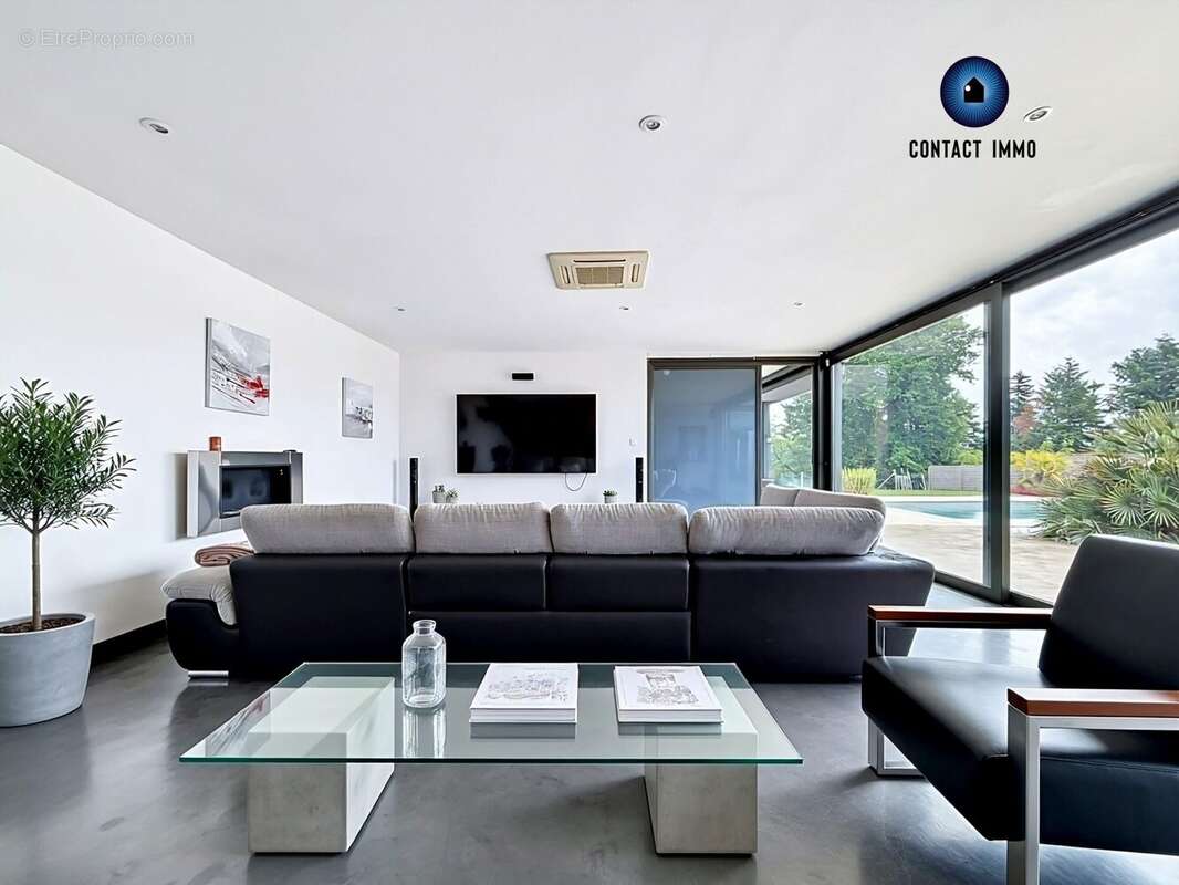 Maison à NAVES