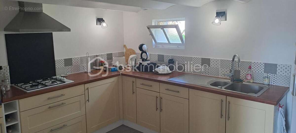 Maison rénovée en 2019 – 1 chambre + mezzanine, véranda, terrain 250 m² env - photo 4