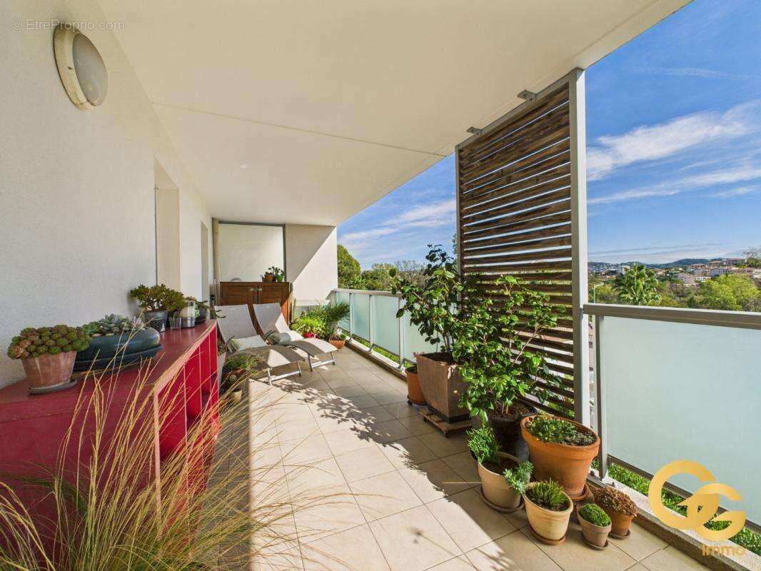 Appartement à LE CANNET