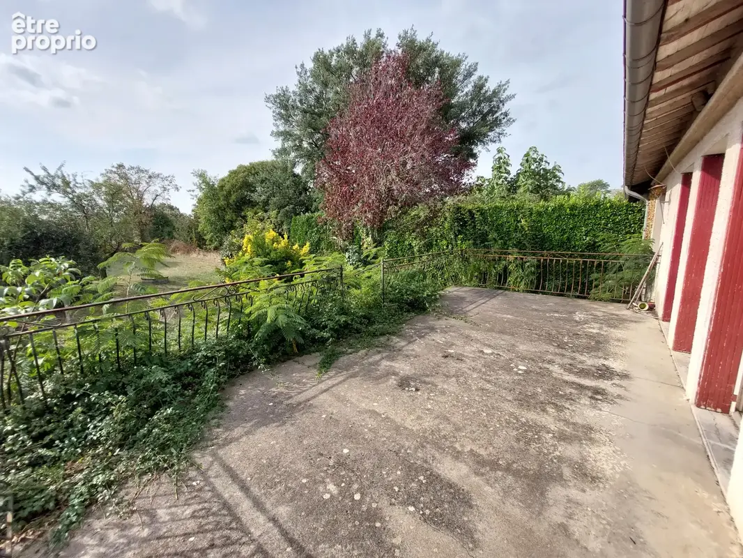 Maison avec sous-sol et joli terrain - photo 11