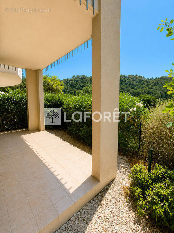 Appartement à VALBONNE