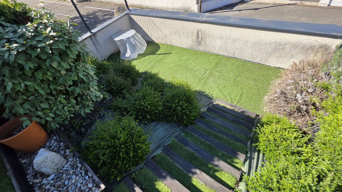 Appartement à HEYRIEUX