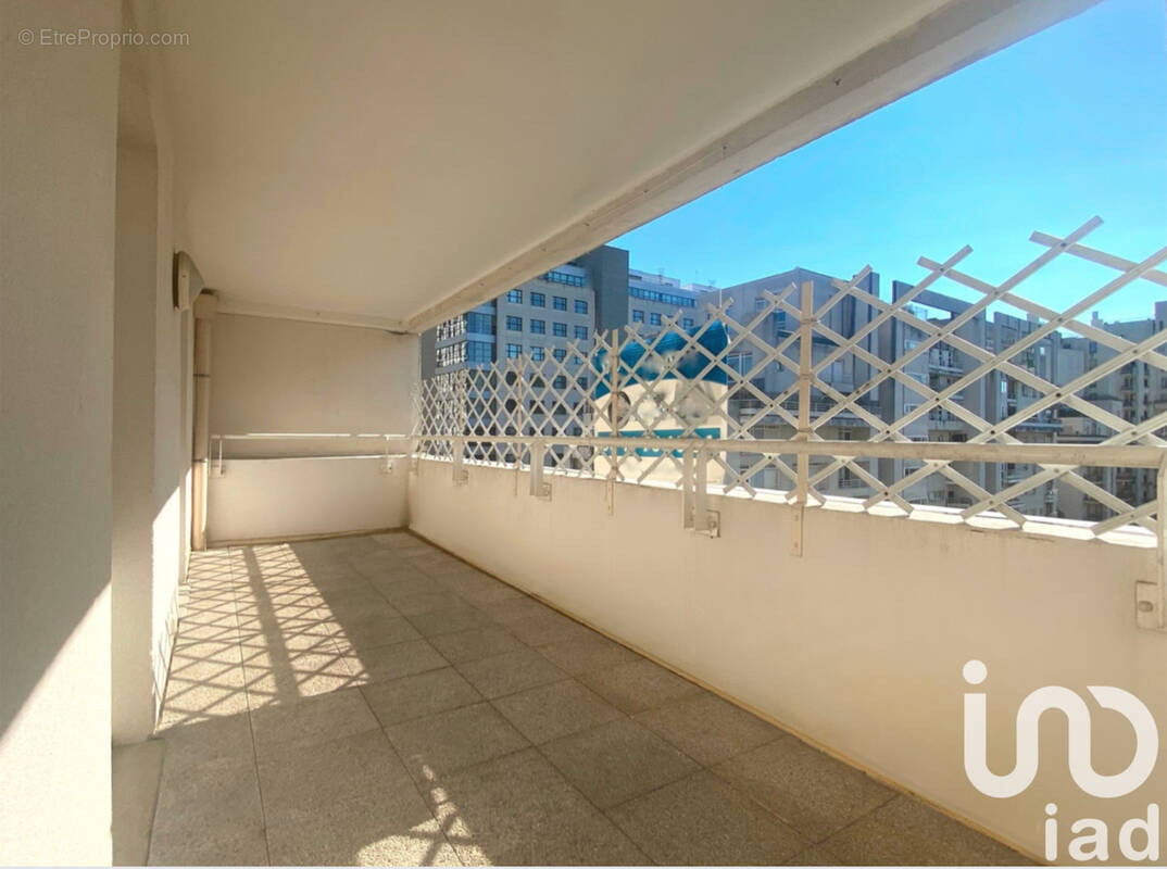 Photo 1 - Appartement à COURBEVOIE