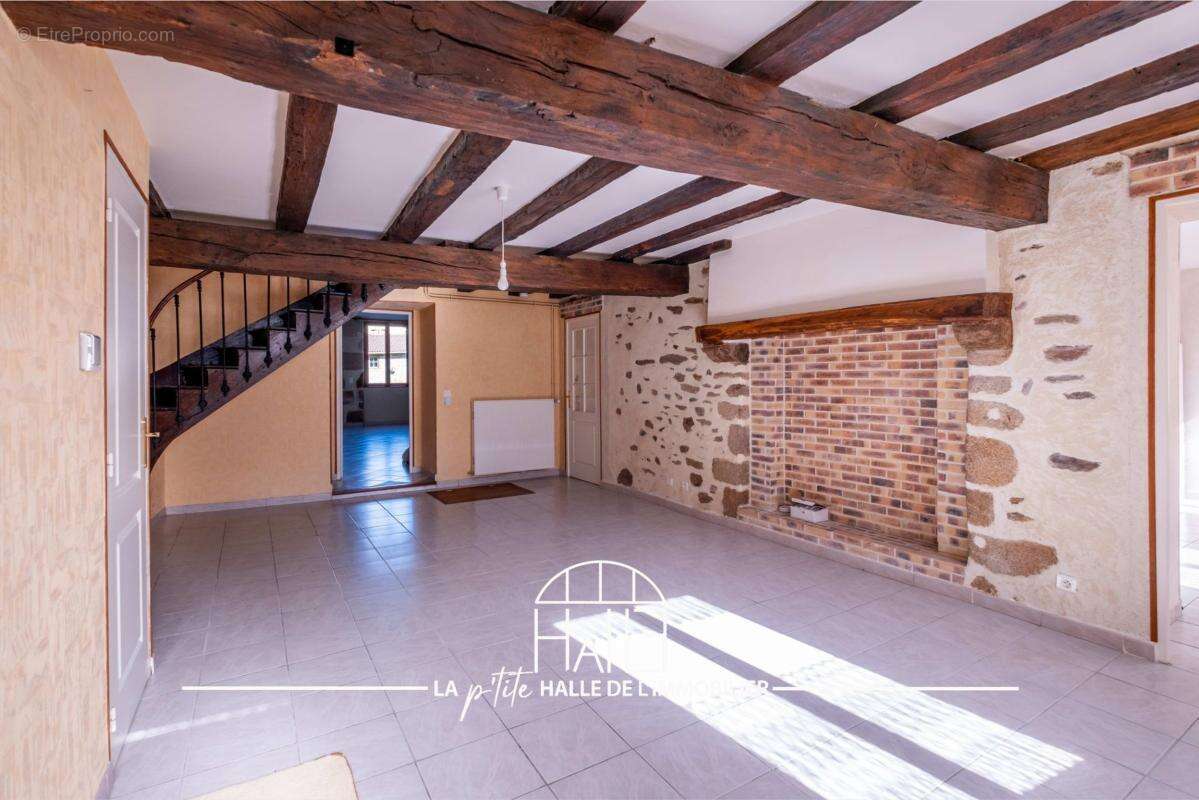 Maison à VERNEUIL-SUR-VIENNE