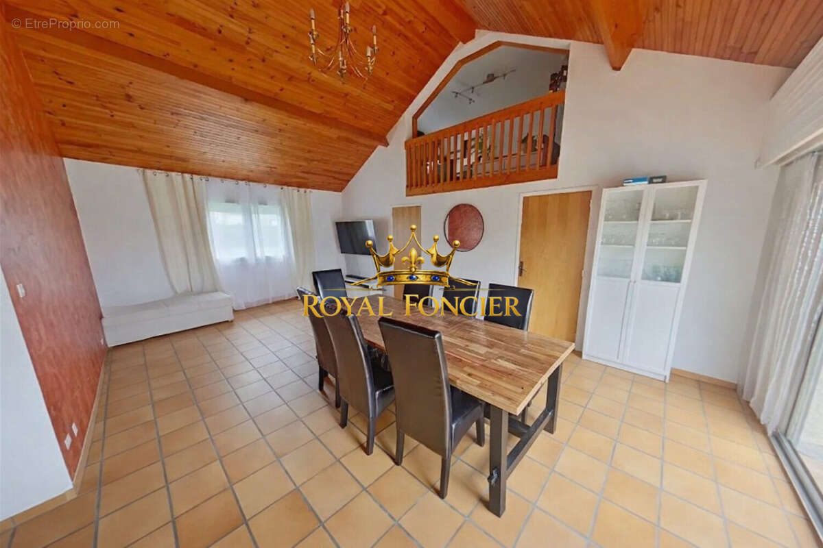 Maison 149 m² à Chatellerault  - photo 2