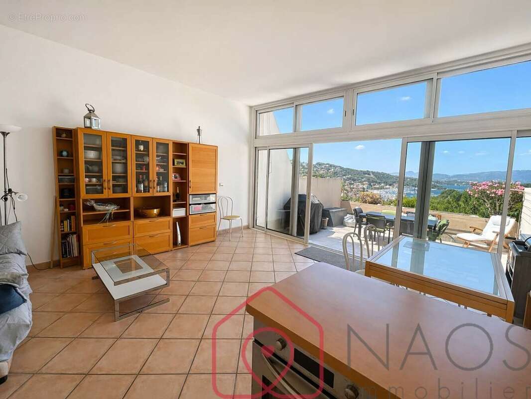 Appartement à SAINT-MANDRIER-SUR-MER
