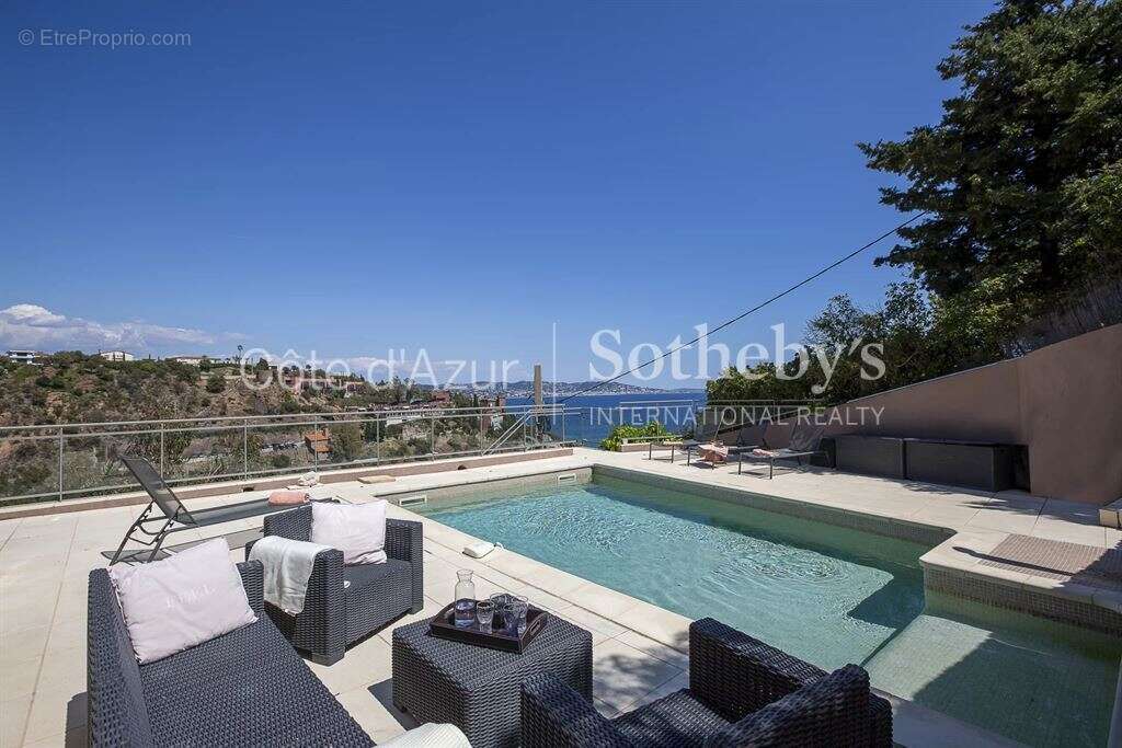 Maison à THEOULE-SUR-MER