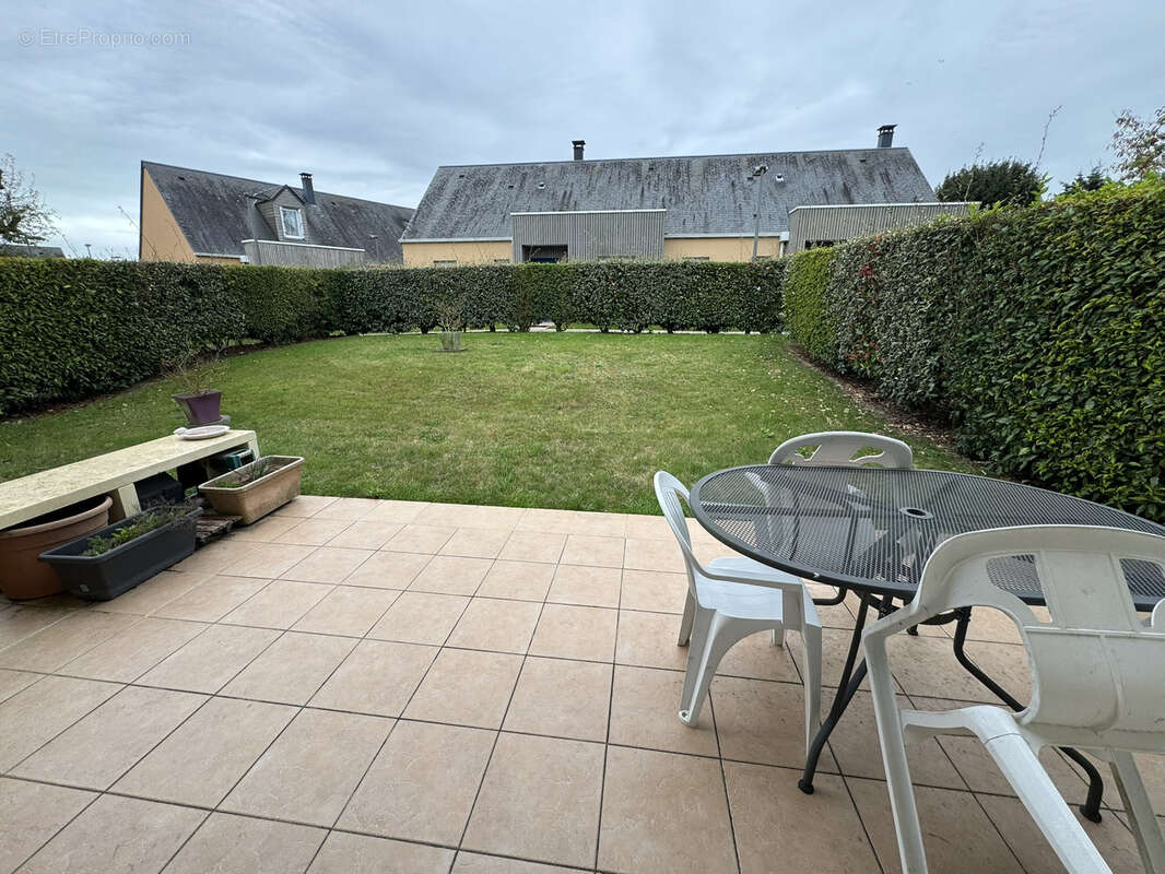 Maison à EQUEMAUVILLE