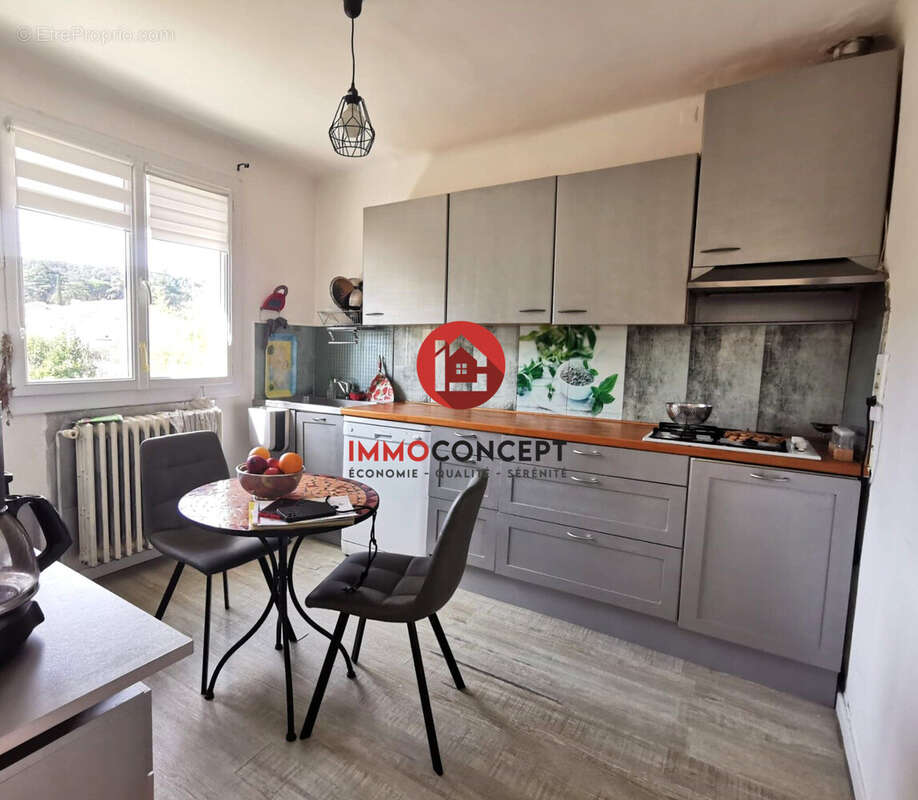 Maison à BAGNOLS-SUR-CEZE