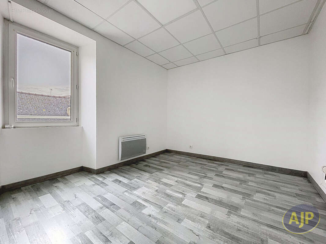 Maison à SAINT-VINCENT-SUR-OUST