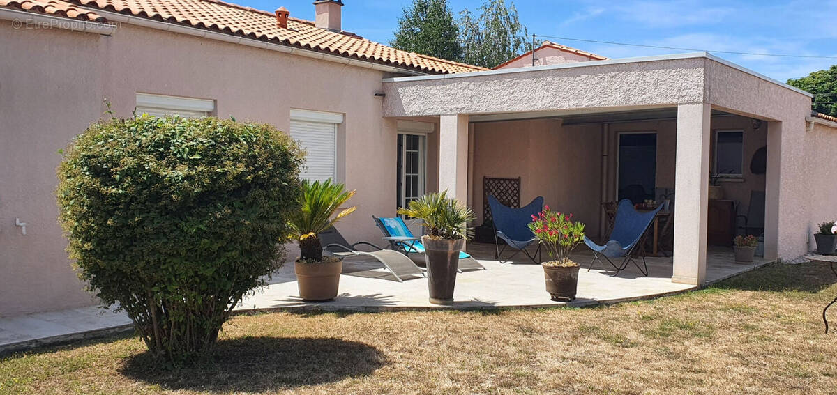 Maison à SAINT-AGNANT