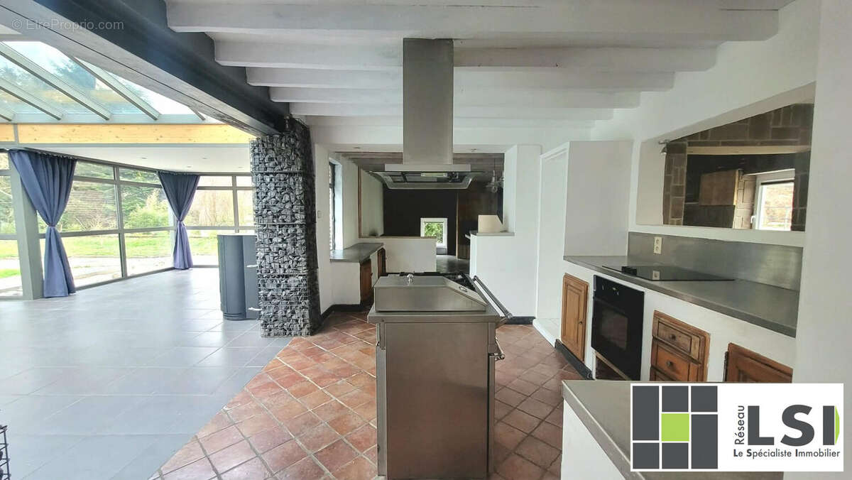 Maison à HON-HERGIES