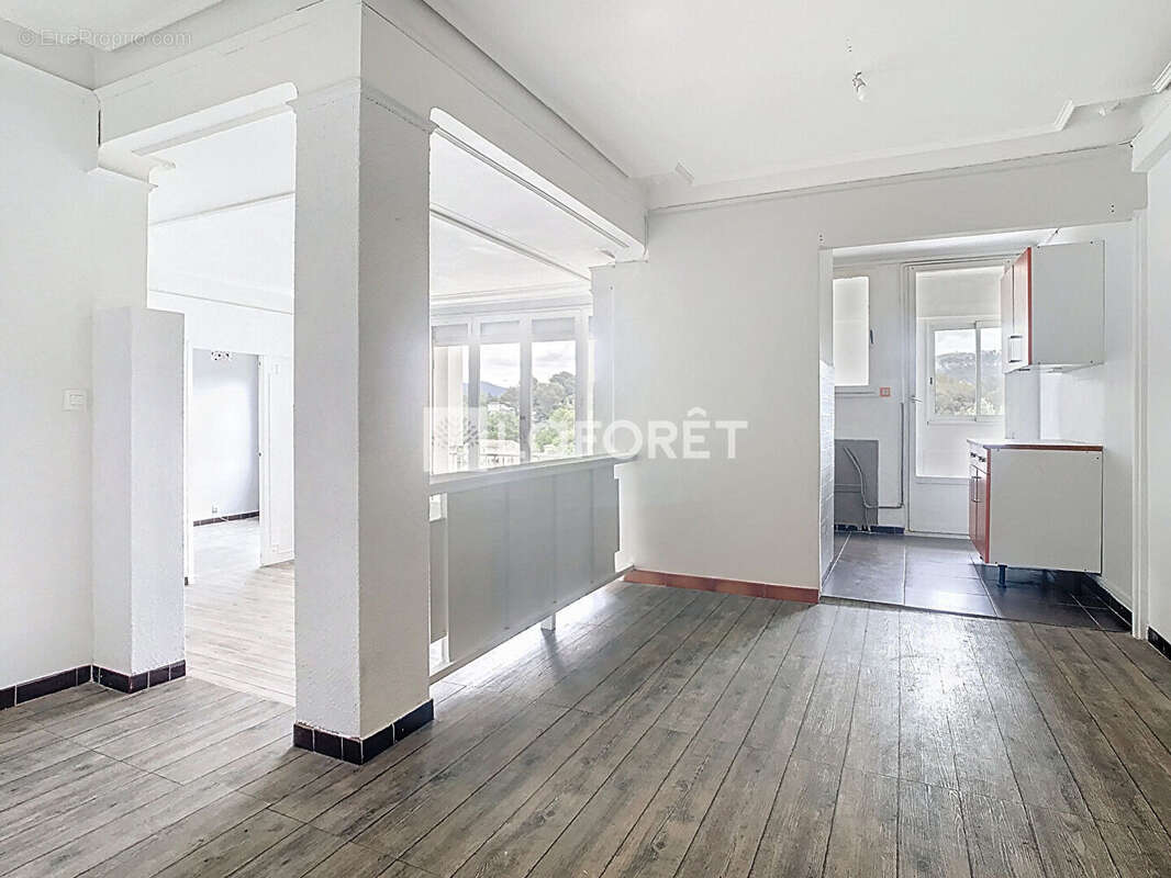 Appartement à AUBAGNE