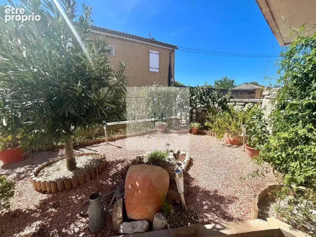 Maison 7 pièces 168 m² à vendre à Lapalud (84840) - photo 2