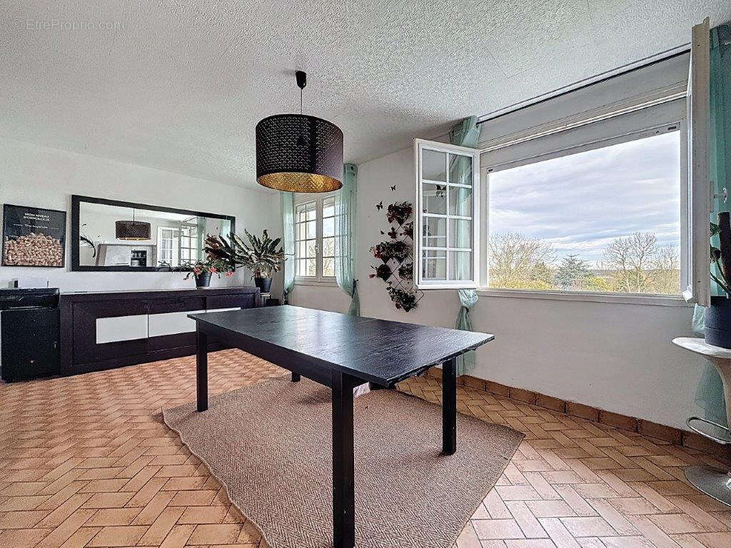 Maison à PICAUVILLE