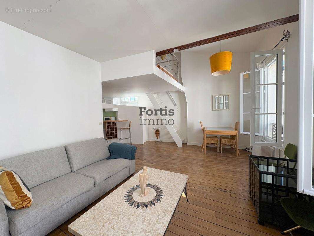 Appartement à PARIS-7E
