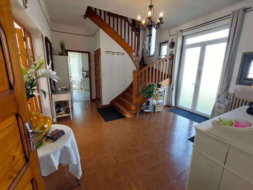 entre. - Maison à SAINT-GAUDENS