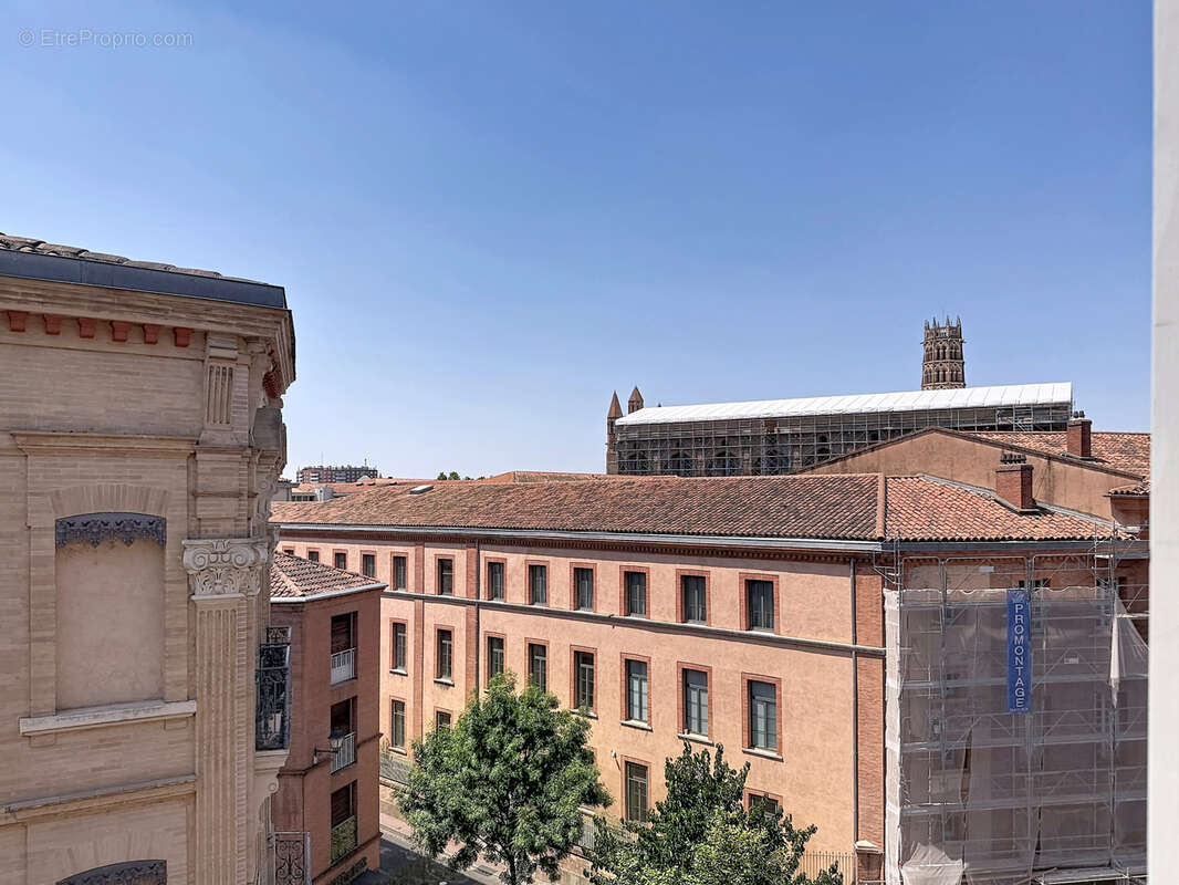 Grand T2 vue sur les Jacobins avec Parking - photo 3