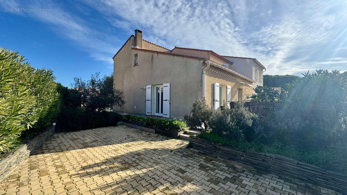Maison à SAINT-CYPRIEN