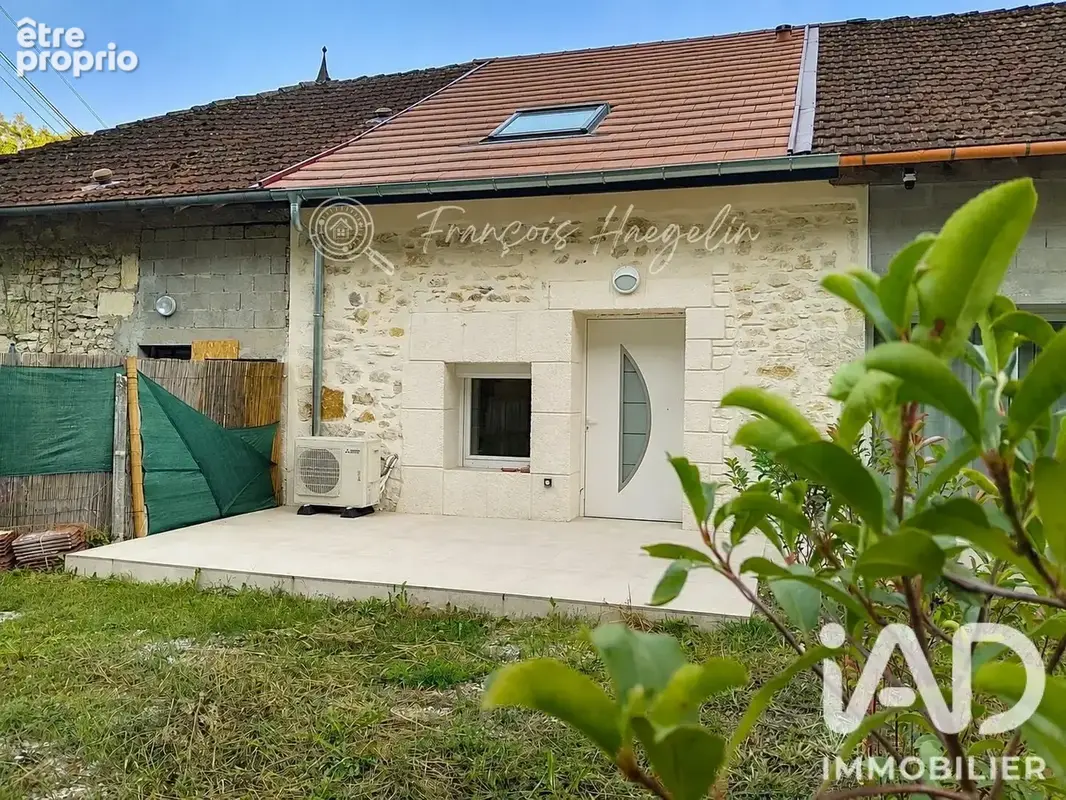 Photo 1 - Appartement à PARVES
