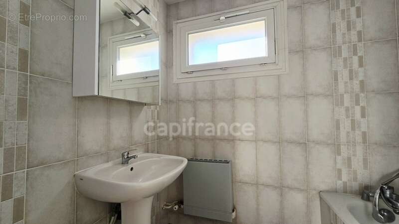 Annemasse, grand 3 pièces aux portes de la frontière - photo 10