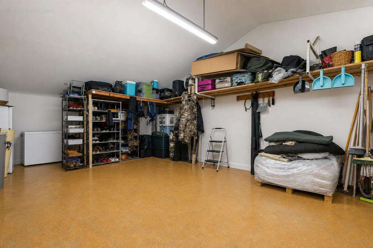 Maison de plain-pied 5 pièces à Rians, louée - photo 14